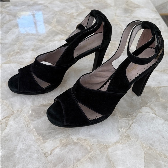 ANTHROPOLOGIE Farylrobin ‘Finella’ Velvet Sandals - Picture 14 of 16